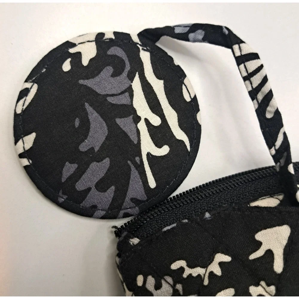 Vera Bradley Paisley Noir Mirror Cosmetic Makeup‎ Bag Black White 6x5x2